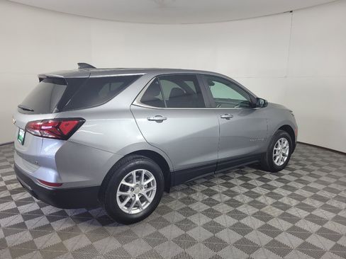 Used 2023 Chevrolet Equinox LT w/ Driver Convenience Package image 10