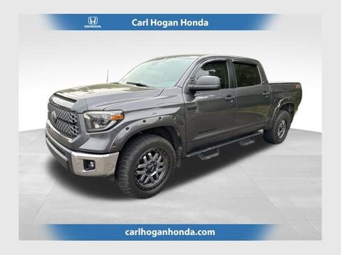Used 2018 Toyota Tundra SR5 w/ SR5 Upgrade Package image 1