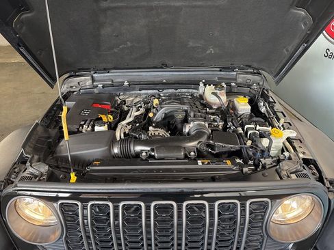 Used 2024 Jeep Wrangler Unlimited Sport AWD/4WD image 42