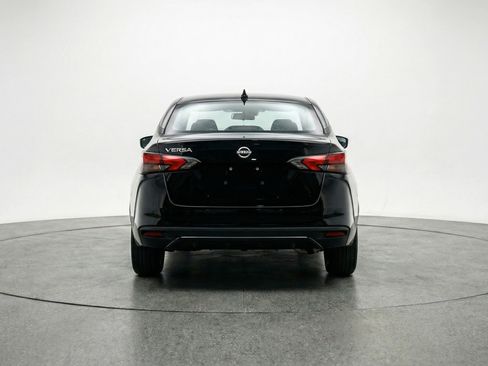 Used 2025 Nissan Versa SV image 7