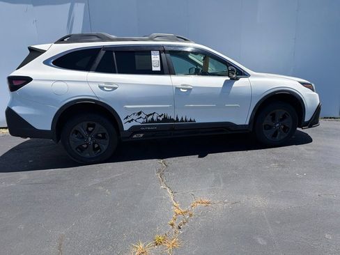 Used 2020 Subaru Outback Onyx Edition XT w/ Popular Package #2 AWD/4WD image 3