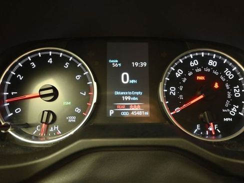 Used 2022 Toyota RAV4 LE image 25