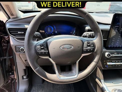 Used 2020 Ford Explorer Platinum w/ Premium Technology Package AWD/4WD image 12