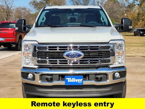 New 2026 Ford F250 XLT w/ FX4 Off-Road Package image 3