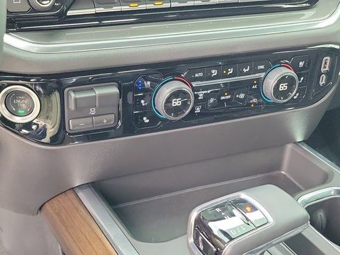 Used 2025 Chevrolet Silverado 1500 High Country w/ High Country Premium Package image 28