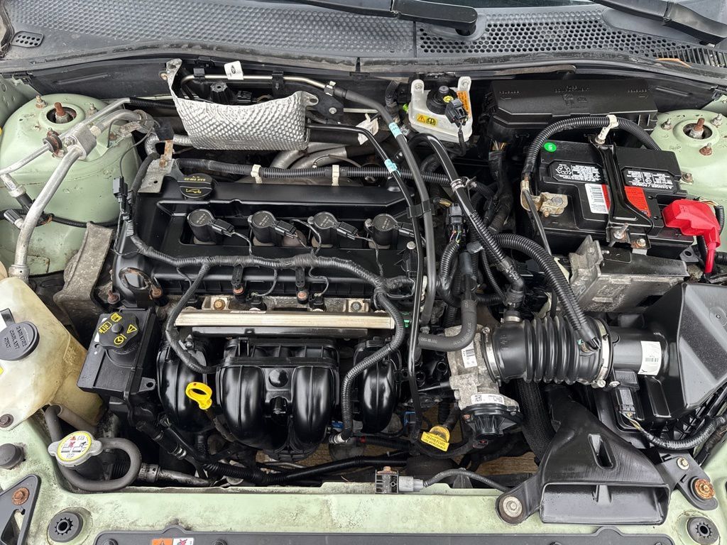 Used 2010 Ford Focus SE FWD image 27