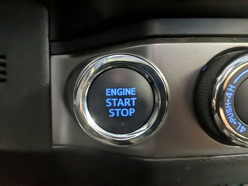 Used 2023 Toyota Tacoma SR5 w/ Technology Package image 23