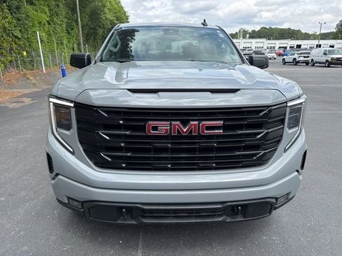 Used 2024 GMC Sierra 1500 Elevation AWD/4WD image 8