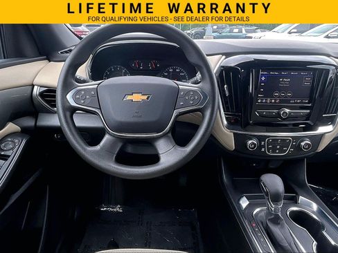 Used 2023 Chevrolet Traverse LS w/ Safety Package FWD image 5