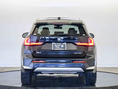 Certified 2023 BMW X1 xDrive28i w/ Convenience Package image 3