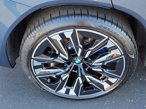 Certified 2025 BMW X3 xDrive30i w/ M Sport Package image 7