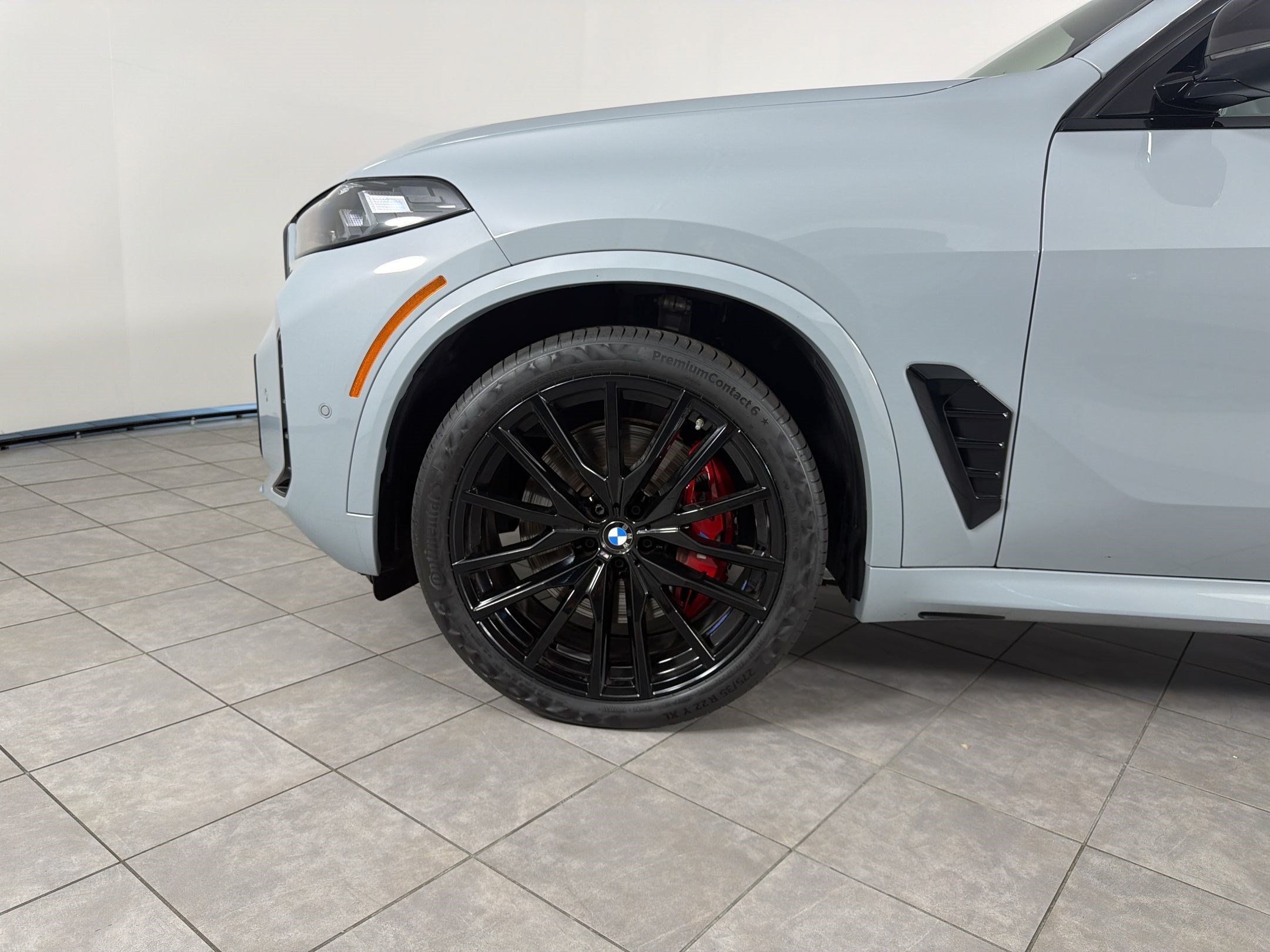 Certified 2026 BMW X5 M60i w/ Executive Package AWD/4WD image 12