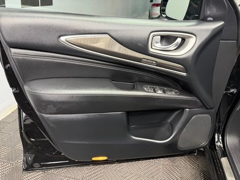 Used 2020 INFINITI QX60 Luxe w/ Essential Package FWD image 36