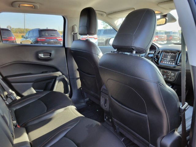 Used 2019 Jeep Compass Limited AWD/4WD image 30