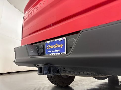 Used 2021 Chevrolet Silverado 1500 LT AWD/4WD image 12
