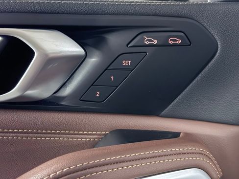 Used 2023 BMW X6 xDrive40i w/ M Sport Package AWD/4WD image 19