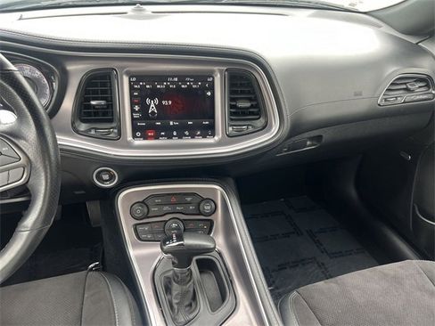 Used 2022 Dodge Challenger R/T w/ T/A Package image 19