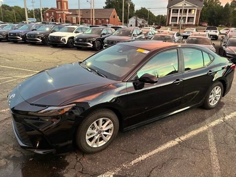 Used 2025 Toyota Camry LE FWD image 2