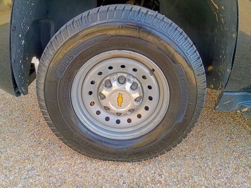 Used 2007 Chevrolet Suburban 2500 LT w/ LT Preferred Equipment Group image 22