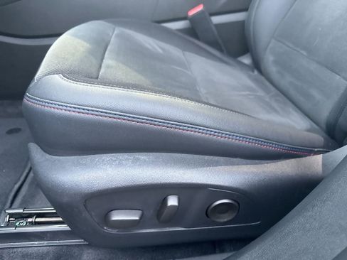 Certified 2025 Chevrolet Blazer EV RS image 12