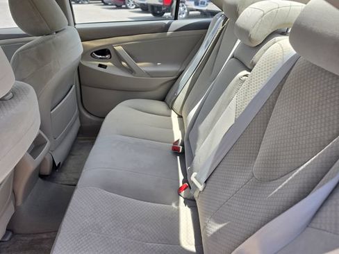 Used 2007 Toyota Camry LE FWD image 12