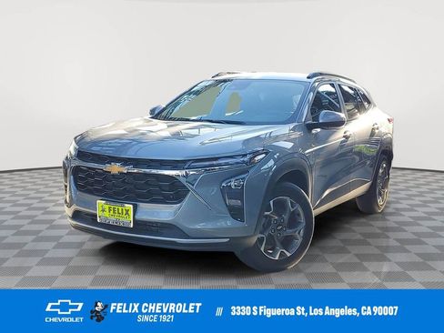 New 2026 Chevrolet Trax LT image 1