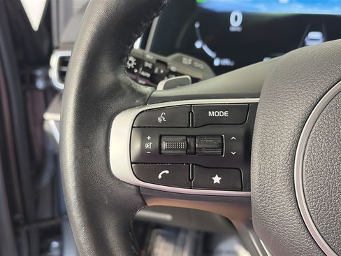 Certified 2025 Kia Sportage SX Prestige AWD/4WD image 28