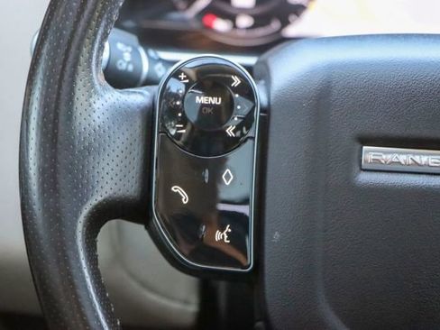 Used 2018 Land Rover Range Rover Sport HSE image 29
