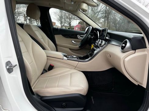 Used 2018 Mercedes-Benz C 300 4MATIC Sedan image 22