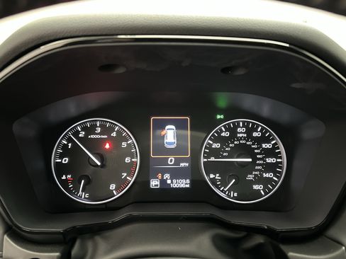 Used 2025 Subaru Outback Premium w/ Popular Package #1A AWD/4WD image 22
