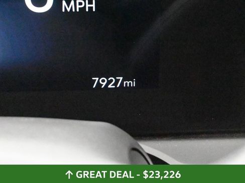 Used 2025 Buick Envista Preferred image 37