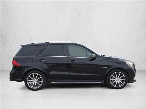 Used 2017 Mercedes-Benz GLE 63 AMG 4MATIC image 4