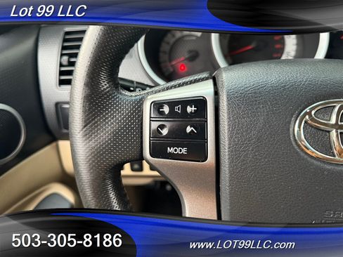 Used 2012 Toyota Tacoma PreRunner w/ SR5 Pkg image 31