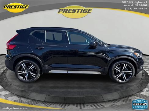 Used 2021 Volvo XC40 T5 R-Design AWD/4WD image 4