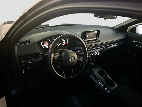 Used 2024 Honda Civic Sport image 9