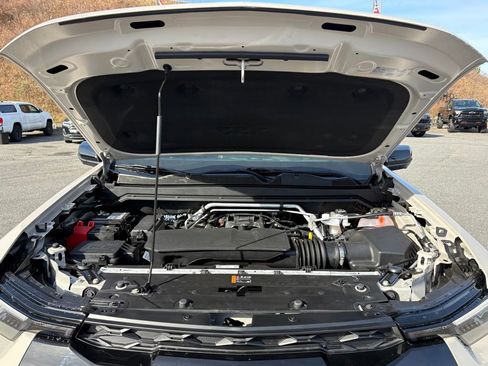 New 2026 Chevrolet Colorado ZR2 w/ Technology Package image 22