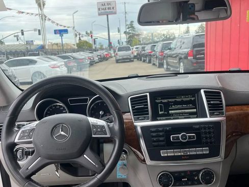 Used 2013 Mercedes-Benz ML 550 4MATIC image 6