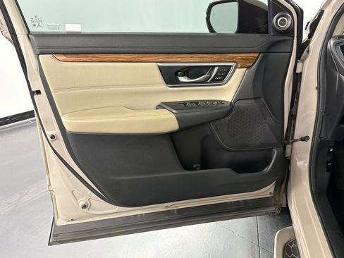 Used 2019 Honda CR-V Touring image 21