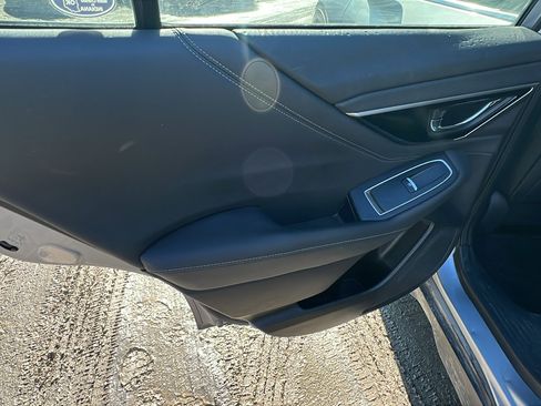 Used 2022 Subaru Outback Limited image 23