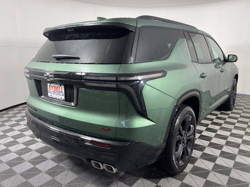 New 2027 Chevrolet Traverse RS w/ LPO, Floor Liner Package AWD/4WD image 4
