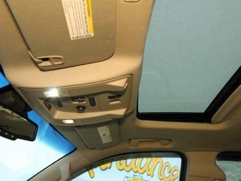 Used 2018 GMC Yukon Denali image 23