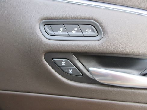 Used 2024 Cadillac Escalade Sport w/ Touring Package AWD/4WD image 28