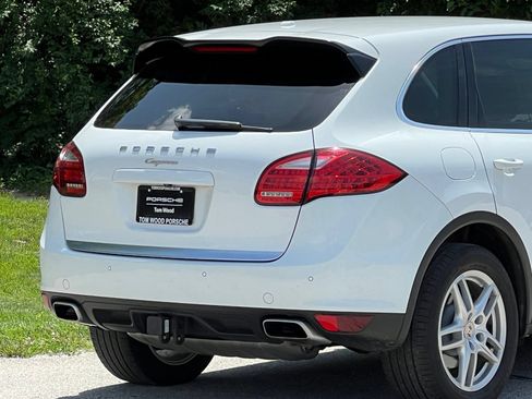 Used 2013 Porsche Cayenne AWD/4WD image 10