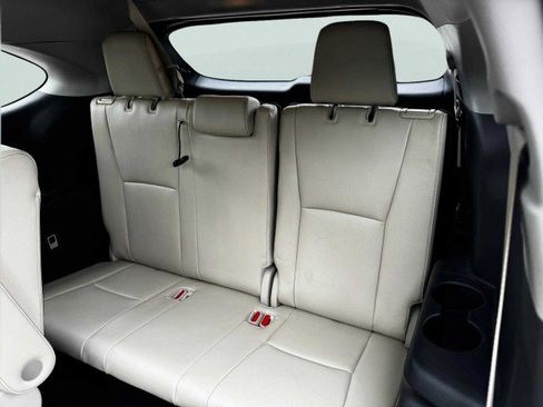 Used 2021 Toyota Highlander Platinum image 50