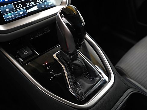 Used 2025 Subaru Outback Premium image 26