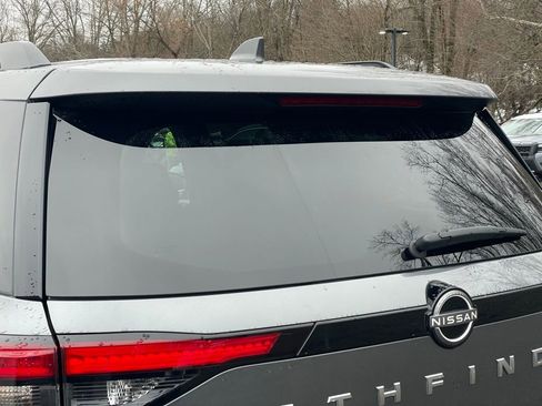 Certified 2024 Nissan Pathfinder SV AWD/4WD image 30