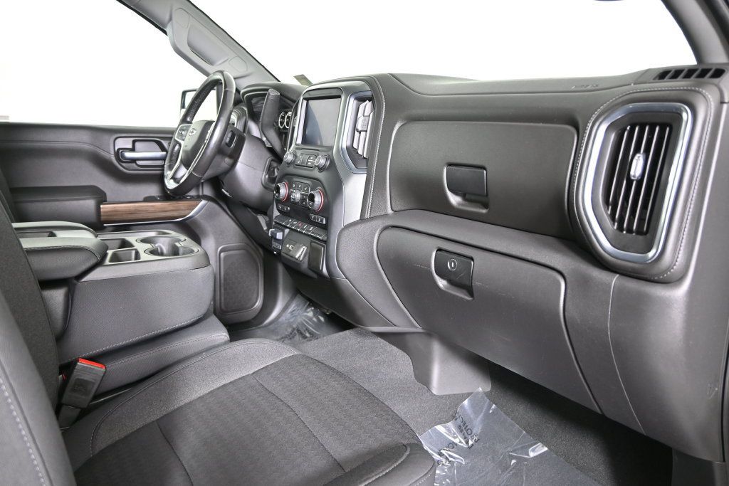 Used 2020 Chevrolet Silverado 1500 RST AWD/4WD image 15