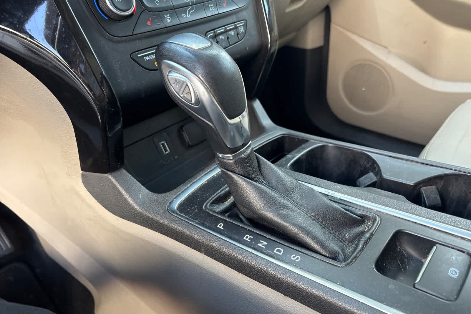 Used 2019 Ford Escape Titanium FWD image 24
