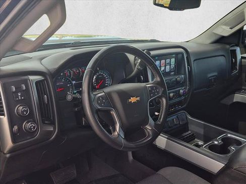 Used 2019 Chevrolet Silverado 2500 LT w/ Midnight Edition AWD/4WD image 9