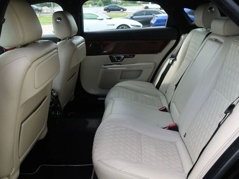 Used 2019 Jaguar XJ L Portfolio image 19